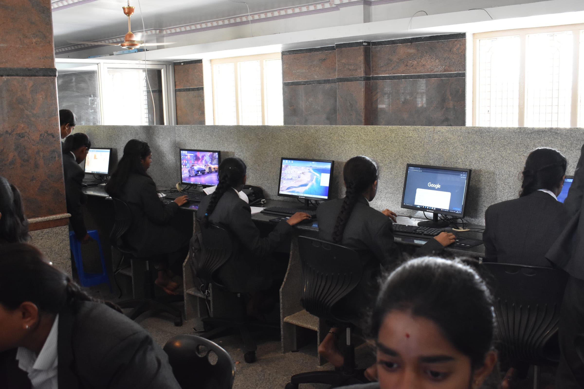 S.E.T. Polytechnic campus photograph 31