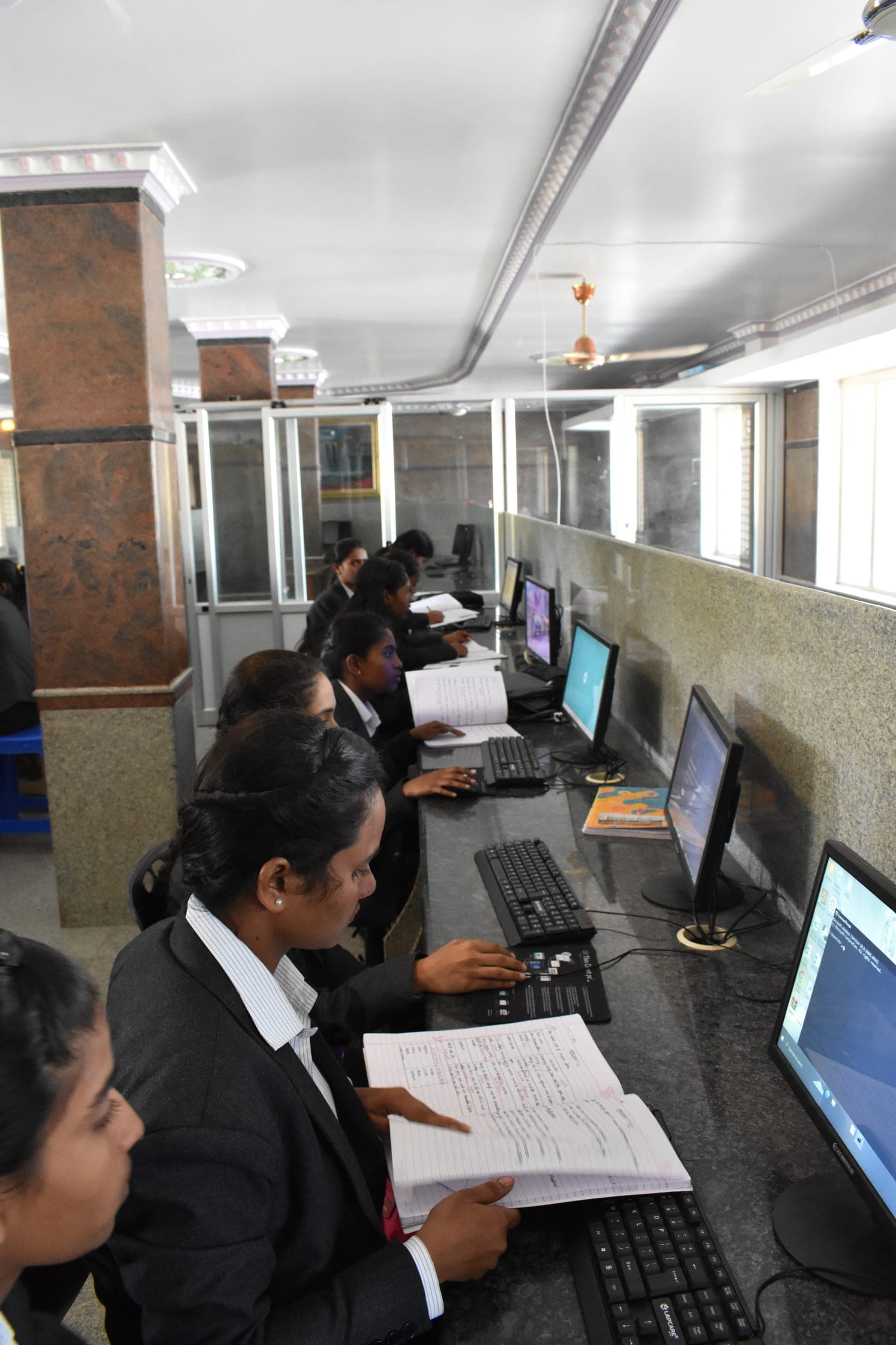 S.E.T. Polytechnic campus photograph 37