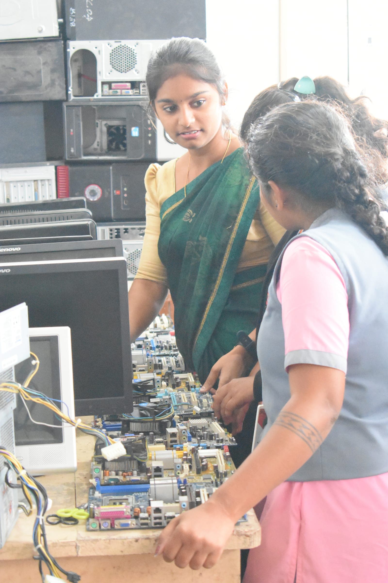 S.E.T. Polytechnic campus photograph 23