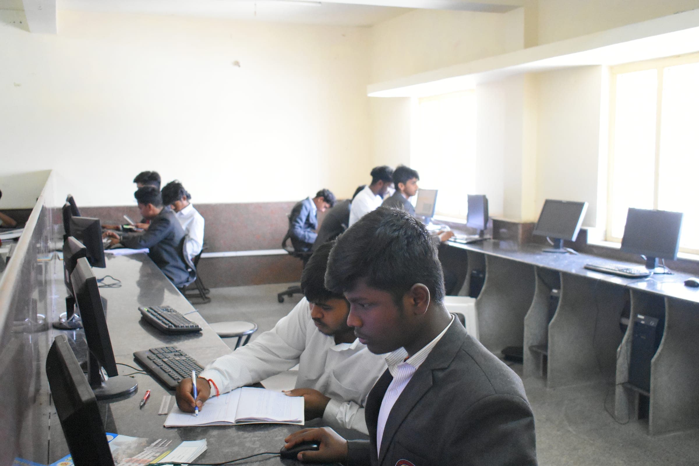 S.E.T. Polytechnic campus photograph 59
