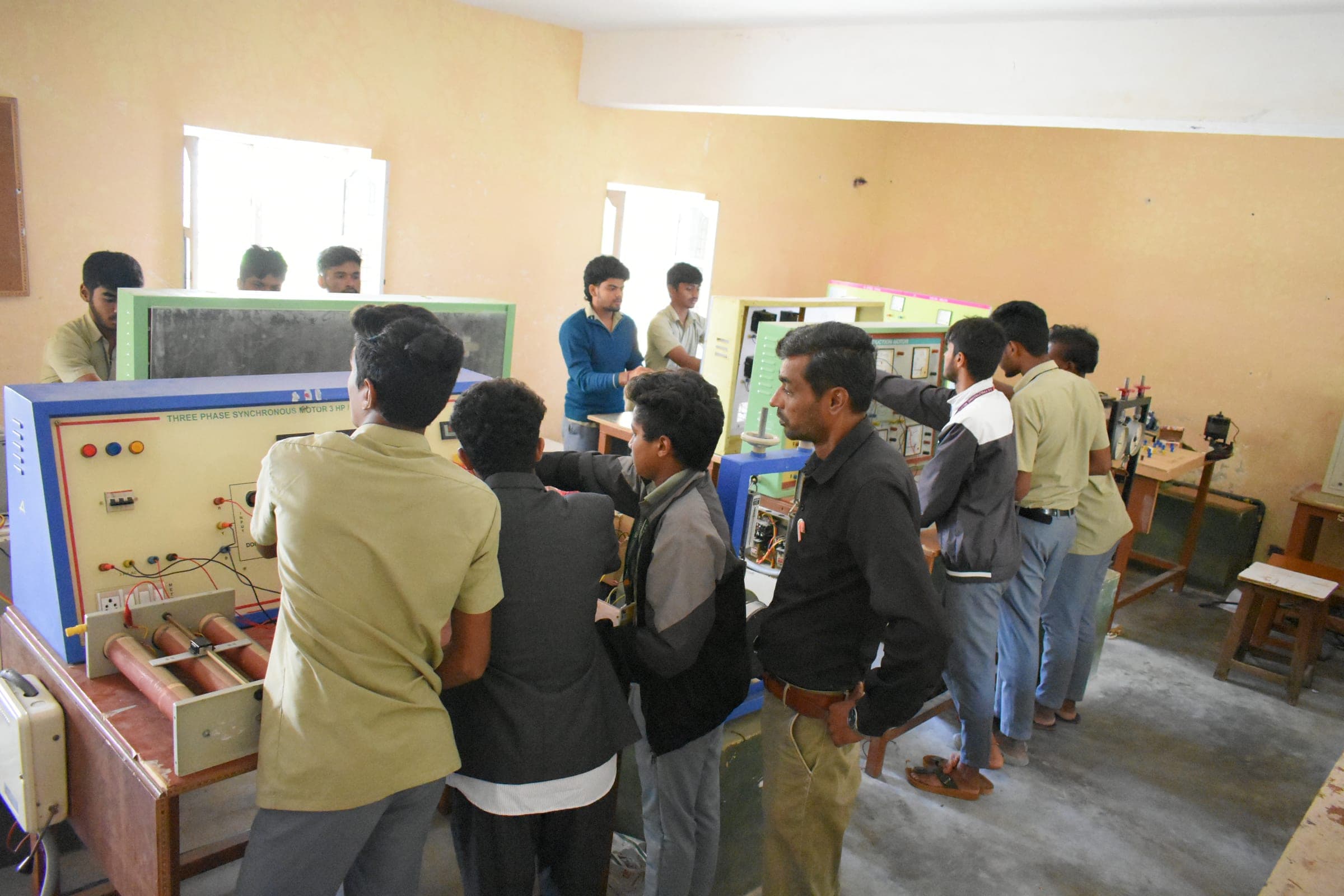 S.E.T. Polytechnic campus photograph 30