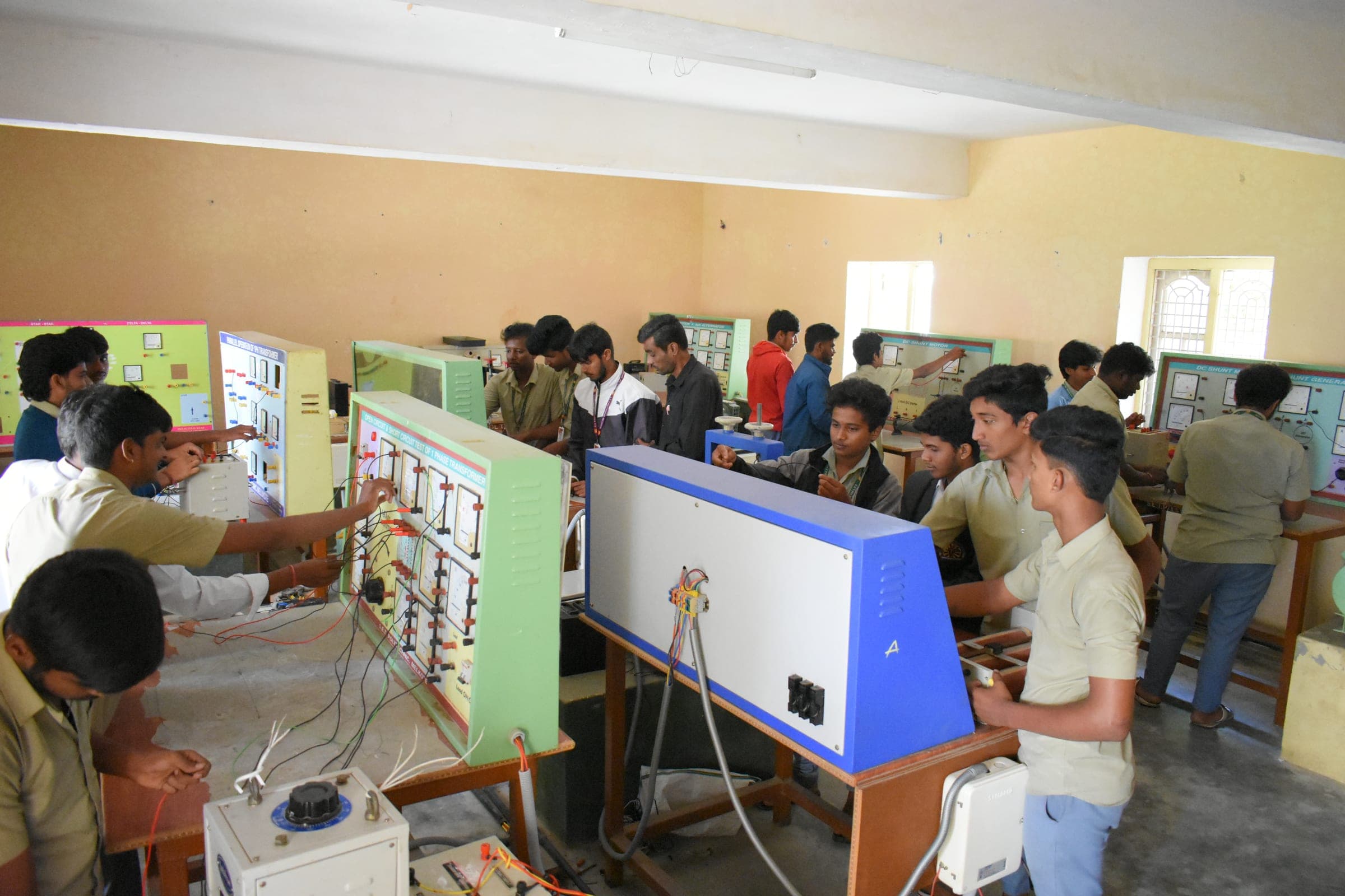 S.E.T. Polytechnic campus photograph 26